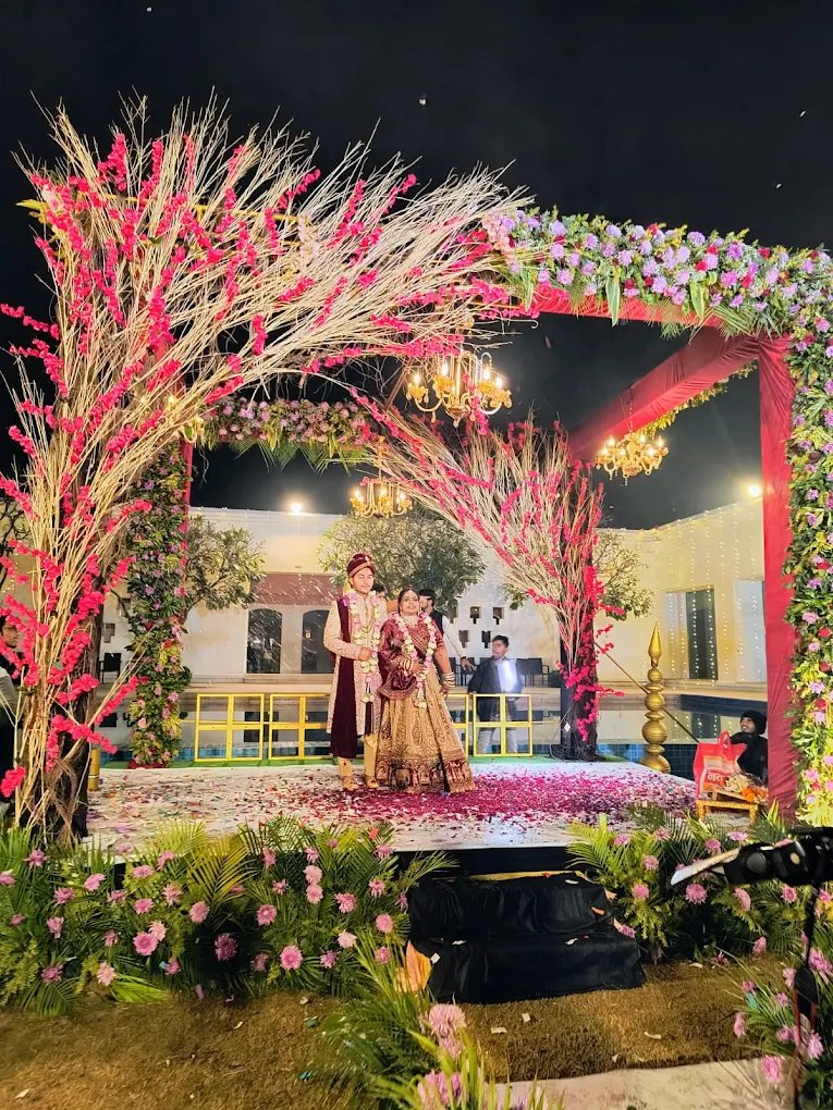 Santi decoration shop